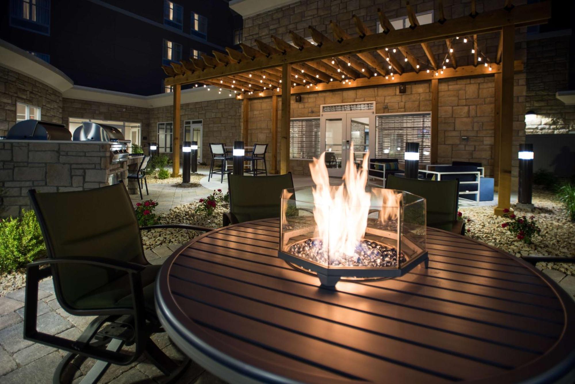 Hilton Garden Inn Atlanta Airport North College Park Extérieur photo