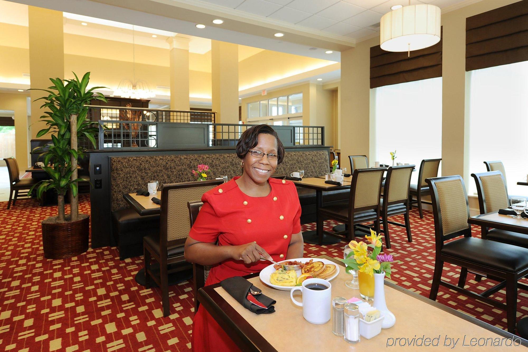 Hilton Garden Inn Atlanta Airport North College Park Restaurant photo